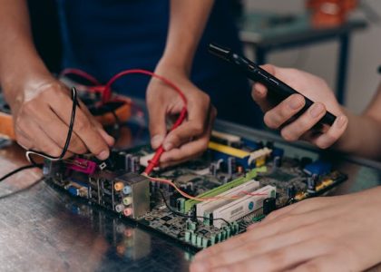 Mobile Phone Repair Near Wodson Park Sports Centre | Reliable